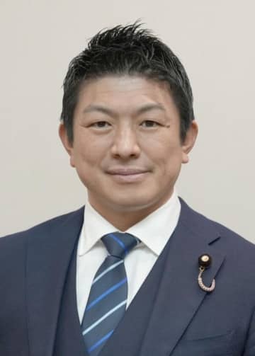 参政神谷代表「間違いでない」　自民西田氏の沖縄戦発言