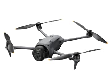 1億画素Hasselbladカメラを搭載したドローン「DJI Mavic 4 Pro」　360°回転に対応　飛行時間が最大51分に