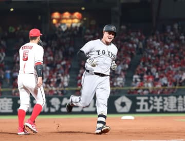 【巨人】移籍即１号でＳＮＳは〝リチャード祭り〟 「本塁打なら10万寄付」宣言のファンに視線集中