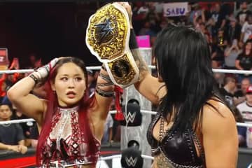 【ＷＷＥ】イヨ・スカイ　ジュリア相手にタッグ戦で貫禄勝利！　リア・リプリーとのコンビ「本当に楽しかった」