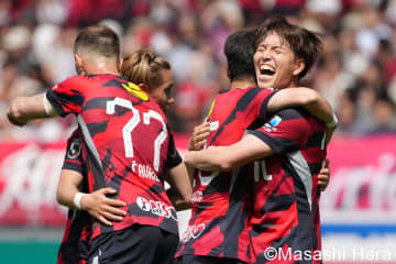 鹿島と川崎の｢明暗｣を分けたもの(2)｢クリロナと互角｣若き日本代表の迷いと｢勝敗を分けた｣レオ・セアラの交代、エースが｢見いだした｣穴