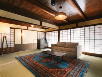 たたら製鉄の島根・田部家長屋を改修したホテル「RITA 雲南吉田」