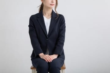 面接時間に行ったのに「受付終了、ビル施錠済み」やっと来た担当者は謝罪もなく……　ひどすぎる対応に困惑した女性