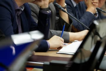 れいわ新選組議員 質疑時間を無視して『自己満トーク』 委員長に静止されるも続け話題に「ルールを破ることが、権力に抗っているかのようなパフォーマンスになっていることが、本当に馬鹿馬鹿しい」「まあれいわだし。目立ってなんぼの政党だし。」