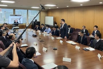“日本版アポロ計画”と意気込み　環境相肝いりの「人工光合成」検討会スタート
