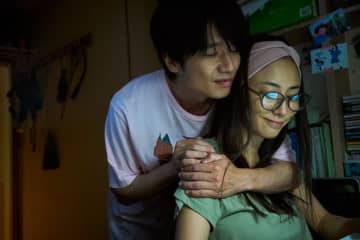 「最高に幸福な時間」MEGUMIが家族のために奮闘&怒号のシーン写真が解禁『劇場版　それでも俺は、妻としたい』