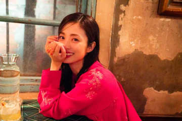 39歳・上戸彩、15年ぶり写真集で“あどけなさ”披露「普通ではできない撮影をさせてもらった」