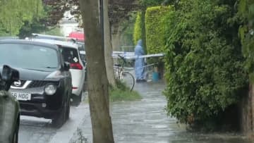 イギリス・スターマー首相の私邸などで火災3件相次ぐ…放火の疑いで21歳男を逮捕　警察はテロの可能性も視野に捜査