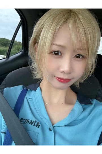 元AKB48の近影が「痩せた？」　金髪ウルフ姿が「めっちゃかわいい！」「ビジュが良すぎる」