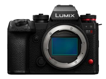 部分積層型センサーに刷新。高速性能を強化した「LUMIX S1II」　最大約70コマ/秒のブラックアウトフリー連写も