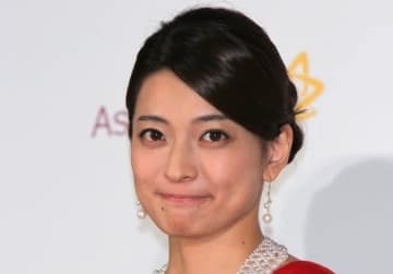 乙葉、自宅ガーデニングで満開に咲いたカリブラコアに喜び「今年も鮮やかに咲いてくれました！」