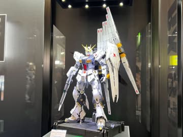 ガンプラの最高峰ブランド「PERFECT GRADE UNLEASHED 1/60 νガンダム」初お披露目！【#静岡ホビーショー】
