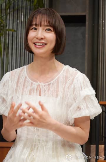 元AKB48・篠田麻里子、”後輩”にエール「お母さん目線になっちゃう」