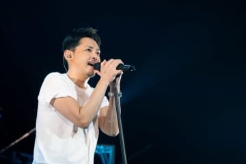 今井翼、芸能界入り30周年ライブでタッキー＆翼の曲も熱唱　オープニング映像は滝沢秀明氏が担当「最高なギフトをいただきました」