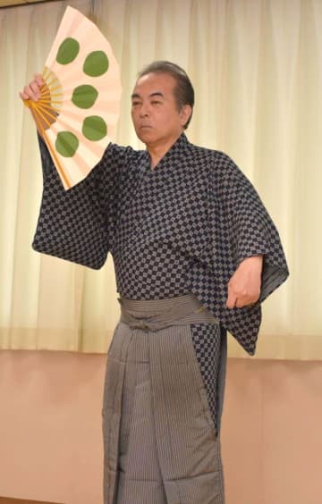 カンヌ社交界で能披露　茨城・牛久の能楽師、山中さん　日本芸能、世界へ発信