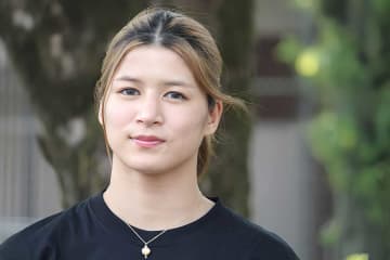 話題の18歳女子レスラーのイメチェンに反響「女優さんみたい」「大人っぽくて綺麗」