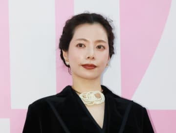 桜井ユキが紹介した手編みの巾着に「エモい」「色合いが素敵」の声。共演者からのプレゼントが話題に