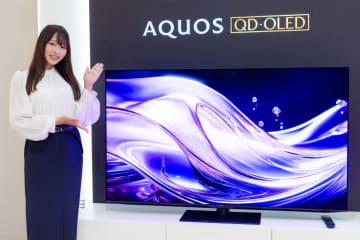 シャープ、輝き2倍になった最新世代QD-OLED。空間認識AIで明暗クッキリ
