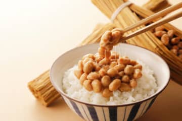納豆に『からし』が付いているのはなぜ？実は“臭い”と深い関係があった