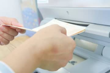 1年ぶりに通帳をATMに入れたら「入出金の合計額」が記載されました。過去の詳細を確認したいのですが、記帳してもらえないのでしょうか？