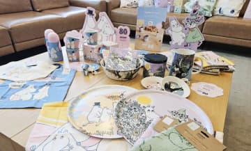 ムーミン80周年記念コレクション発表！赤十字支援＆大阪万博限定グッズも【イベントレポ】