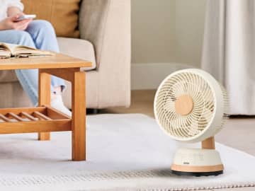 ドウシシャの木目調サーキュレーター、羽根など水洗いできる