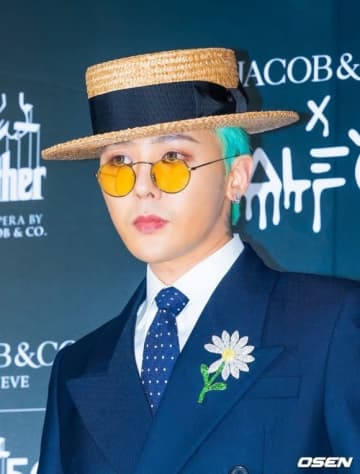 G-DRAGON、過去の薬物疑惑に言及…ユニークな返答が話題「誤解を解いた」（動画あり）