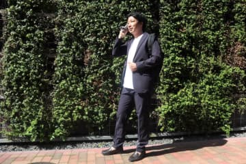 ミズノ×青山、冷たいジャケット+パンツ「アイスタッチセットアップ」