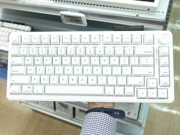 ラピッドトリガー対応の75%ゲーミングキーボード「瞬」がAIM1から、価格は14,980円