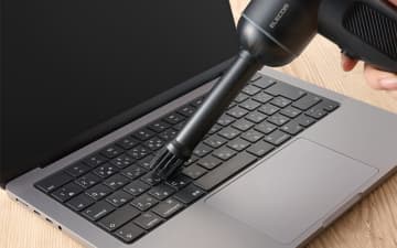 エレコム、USB充電式の小型エアダスター。吸引可能なタイプも