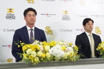 鷹加入の秋広「実感が湧いていない」、大江「聞いた時はフワフワ」…移籍後会見で胸中明かす