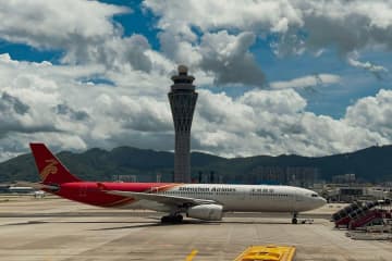 深セン空港、ビザ免除入国外国人が160％の急増―中国