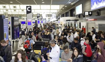 GW、190万人出入国　成田、羽田とも18％増