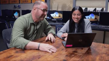 Copilot、13歳以上が利用可能に　マイクロソフトが年齢制限の方針変更