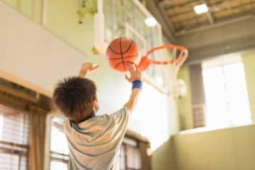 子どもが3人いますが、習い事に「月5万円」以上かかっています。他の家庭はどのくらい使っているのでしょうか？