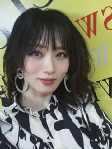 「私事ですがこの度入籍し…しかも…」美人サックス奏者・米澤美玖、ダブルの幸せ報告　温かいメッセージに祝福の声