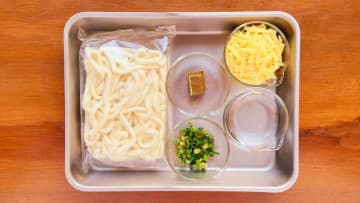 「チンしてめんつゆ」だけじゃない！冷凍うどんのおいしすぎる食べ方