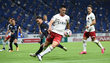 J1首位チームに激震…守備の要が左膝複合靱帯損傷で離脱へ