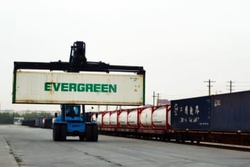 寧夏初の「海上輸送用冷蔵コンテナ」によるレール・アンド・シー列車が運行―中国