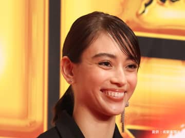 「すっかり母親の顔」　３３歳の誕生日を迎えた滝沢カレン　祝福の声続出！