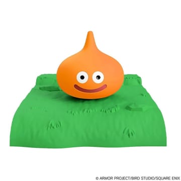 ドラゴンクエスト「プラスチックモデルキットシリーズ スライムベス 草原ベースつき」