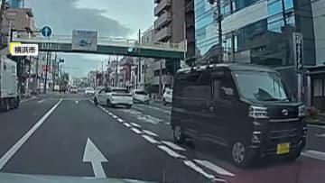 「えっ、えっ、えっ？」対向車とスレスレ…横浜で“命知らずの逆走”の一部始終　北海道ではレンタカーによる逆走を目撃