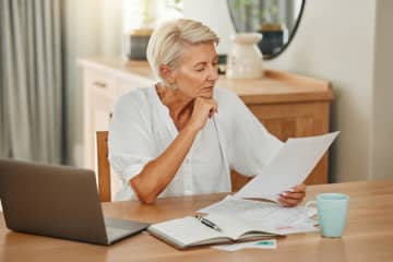 退職後の生活費が「月25万円」かかっています。年金だけでは足りないのでしょうか？