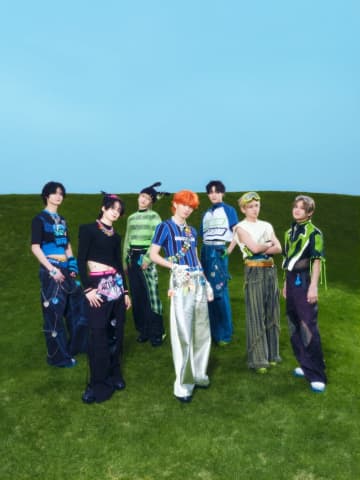 aoen、デビューシングル「青い太陽 (The Blue Sun)」2種のコンセプトビデオ公開