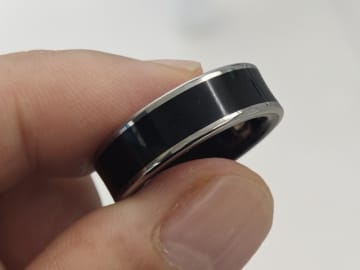 チタン＆ブラックがカッコいいGalaxy Ringの新色にしびれる（スマホ沼）