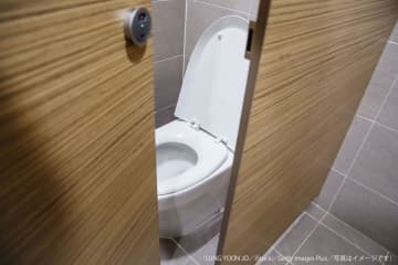約半数がトイレに“あれ”がないと不便…　「海外旅行のマストアイテム」や「防災」に備える人も