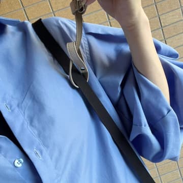 もう玄関で慌てない！鍵をサッと取り出せる「アンジェ 牛皮キーストラップ」