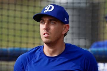 ドジャースがバーンズのDFAを正式発表、野手最長11年在籍の功労者に非常通告　No.1有望株が昇格