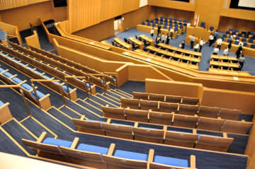 横浜市会、傍聴席に防犯カメラ設置へ　セキュリティー強化、主要会派が賛同　専門家は「傍聴者排除の流れを生む」　