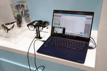 【編集部の注目！】Dynabook、教室で使う教員用「透過型XRグラス」を提案